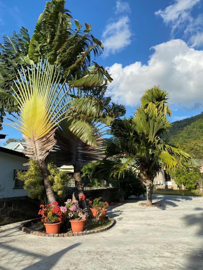 Flower Garden Self-Catering Apartments Beau Vallon  Exterior photo