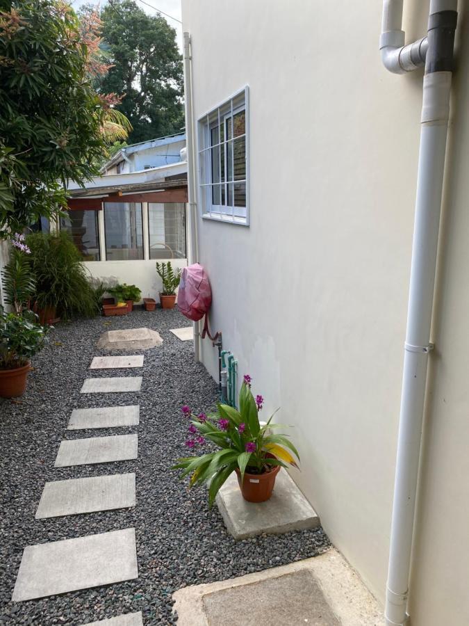 Flower Garden Self-Catering Apartments Beau Vallon  Exterior photo